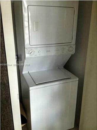 Building Photo - 92 SW 3rd St