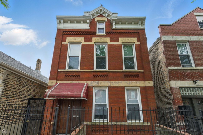 Primary Photo - 1819 W 17th St