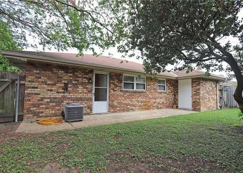 Building Photo - 6204 Mitchell Ave