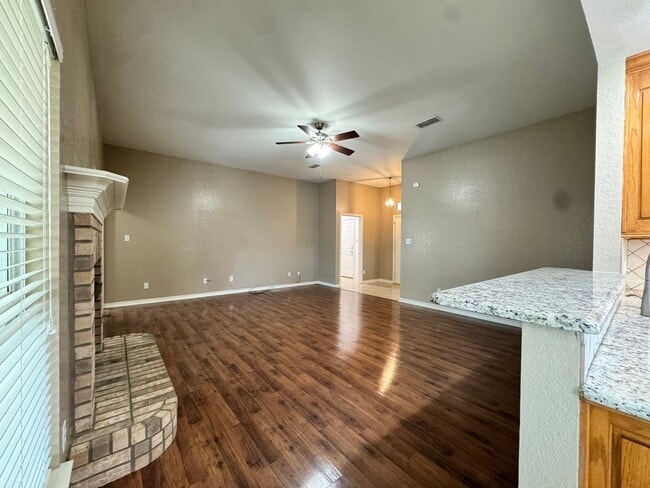 Building Photo - 11281 Grand Slam Dr