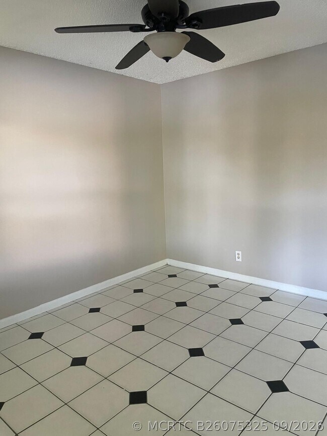 Building Photo - 2780 Norfolk Pine Ct