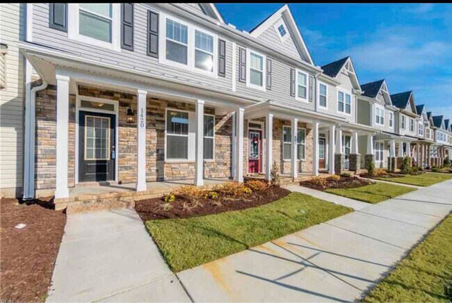 Building Photo - 1420 Waltham Ln