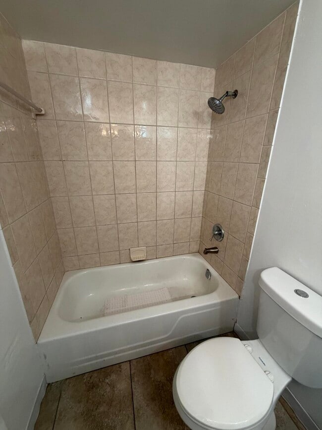 Building Photo - 2500 Coral Springs Dr