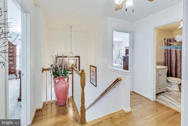 Building Photo - 15385 Bevanwood Dr