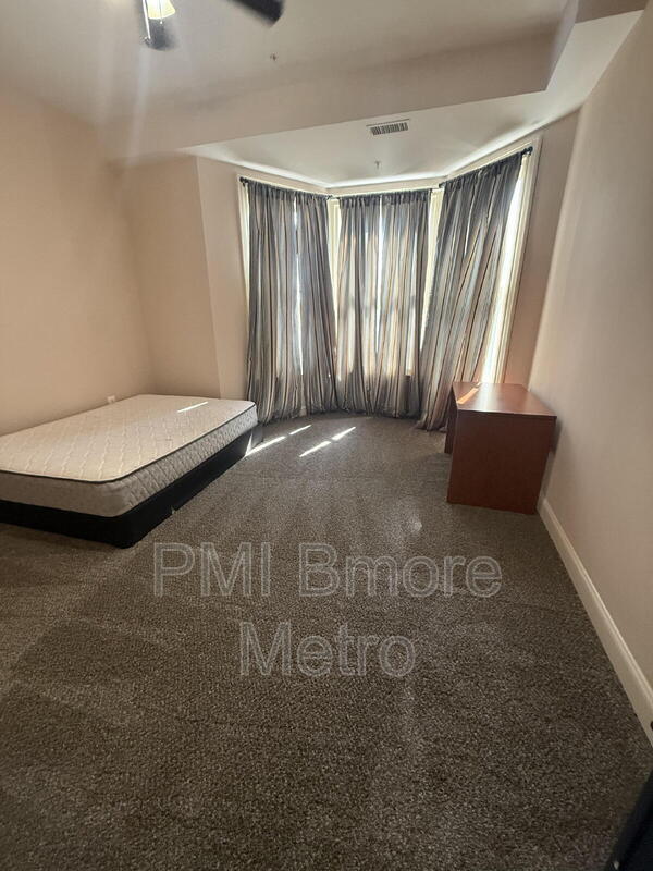 Building Photo - 7 N Potomac St
