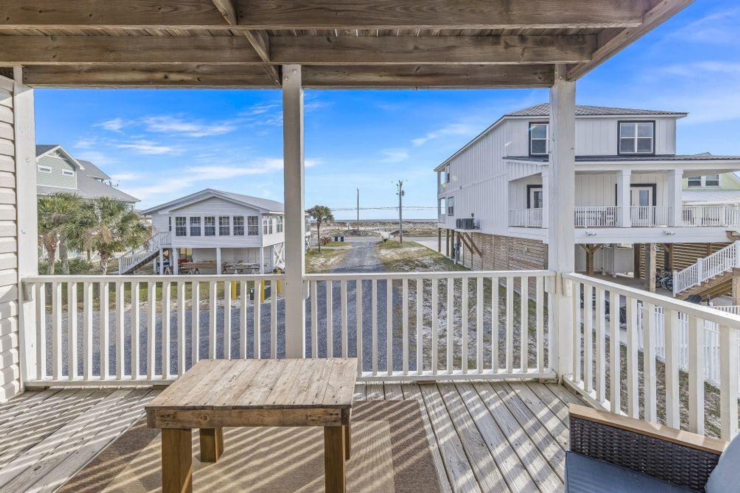 Building Photo - 1474 W Beach Blvd