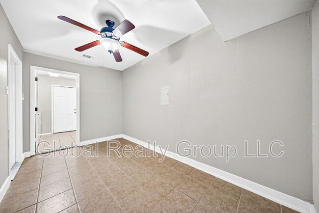 Building Photo - 412 Cordoba Dr
