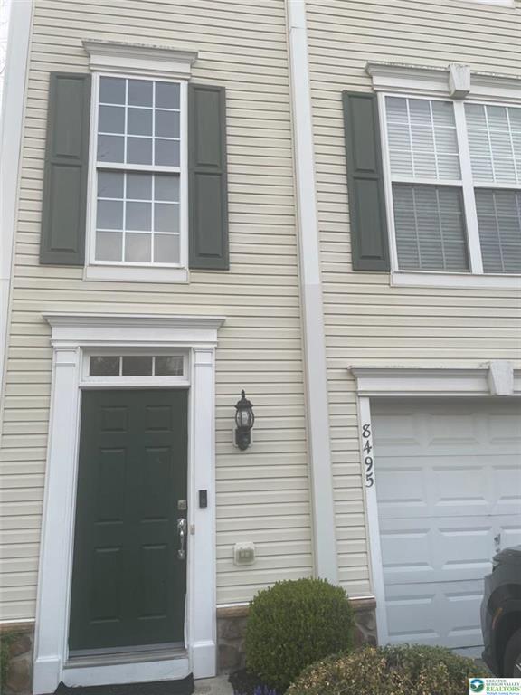 Primary Photo - 8495 Putnam Ct