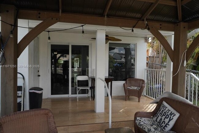 Building Photo - 1389 W 71st St