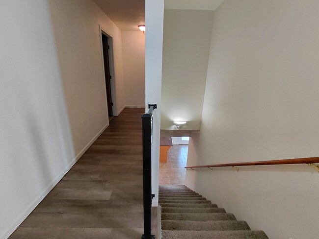 Building Photo - 16328 Holy Cross Ln