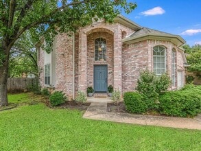 Building Photo - 1015 Hawk Ct