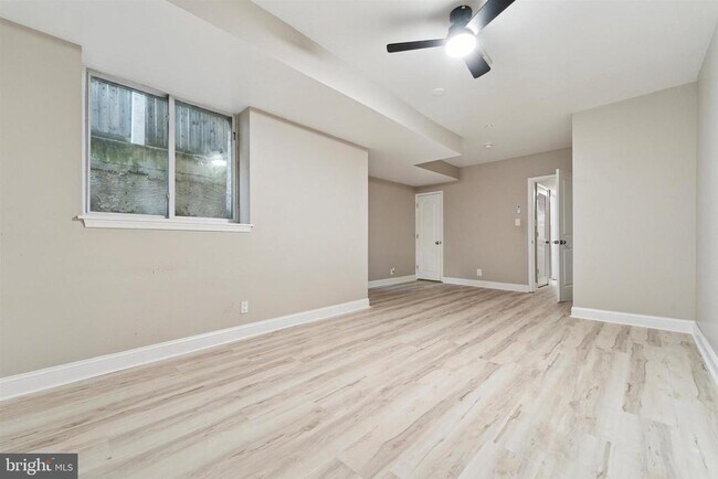 Building Photo - 605 N 34th St