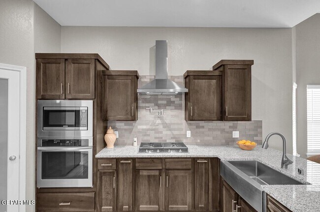 Building Photo - 15340 Resolve Dr
