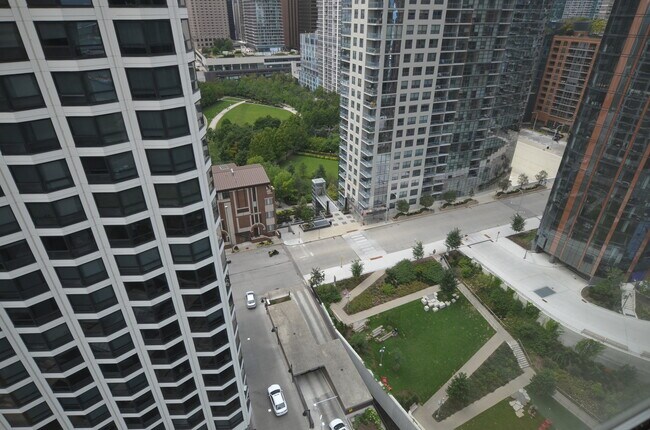 Building Photo - 195 N Harbor Dr