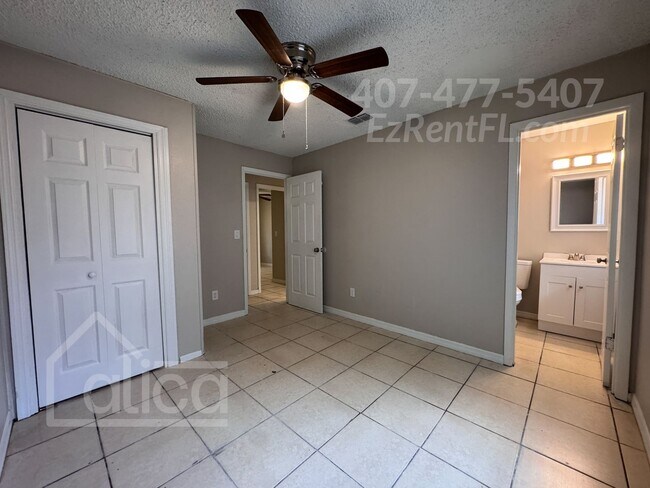 Building Photo - Spacious & Stylish 6BR Home with Modern Up...