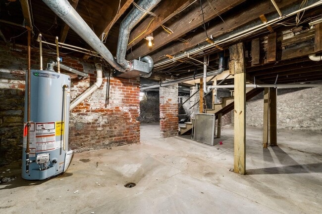 Building Photo - 61 Sherman Ave