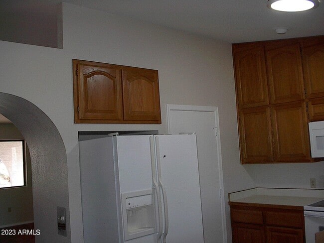 Building Photo - 1940 W Manrad Dr