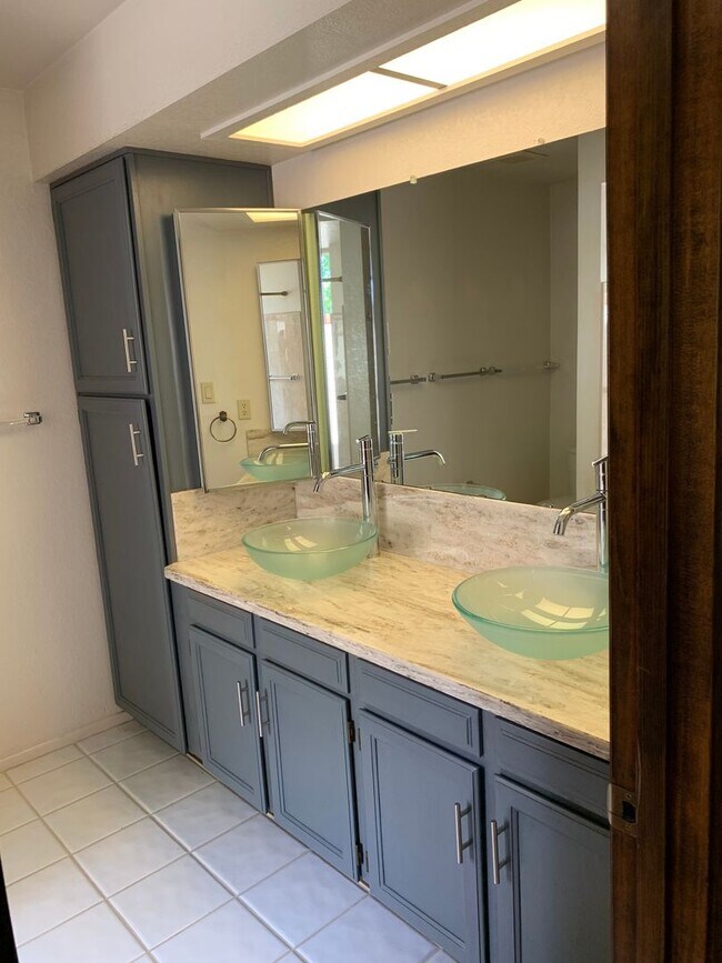 Building Photo - COMING SOON! Spacious 3 Bed 2 Bath Home w/ Private Pool!