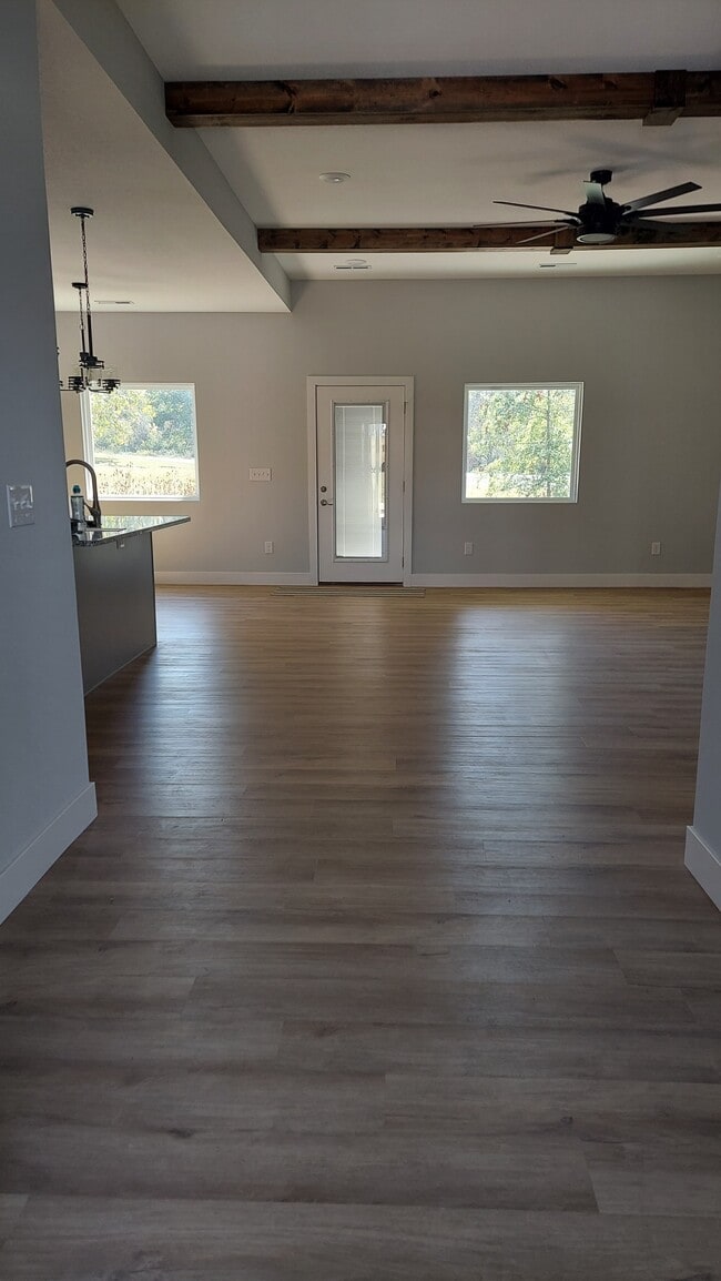 Building Photo - 1738 Sierra