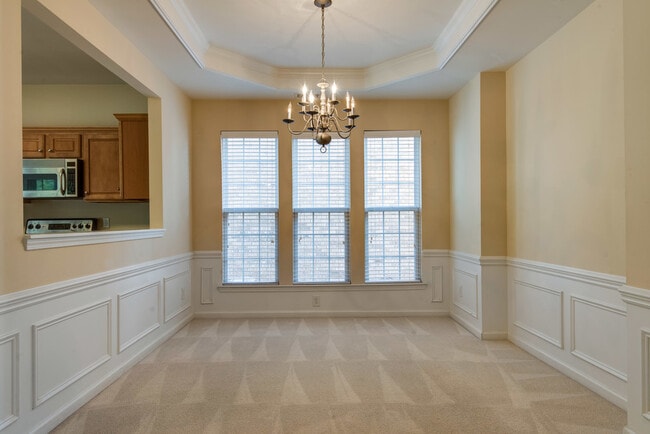 Building Photo - 3-Bed/3-Bath w/ Bonus Rm. in Brentwood!