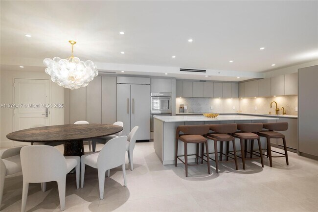 Building Photo - 10205 Collins Ave