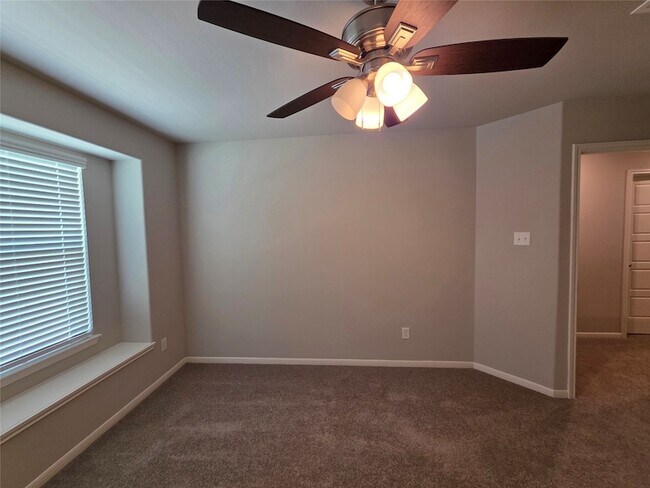 Building Photo - 1417 Sundown Gln Ln