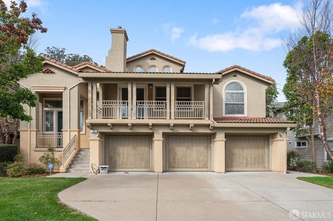 Primary Photo - 72 Golden Aster Ct