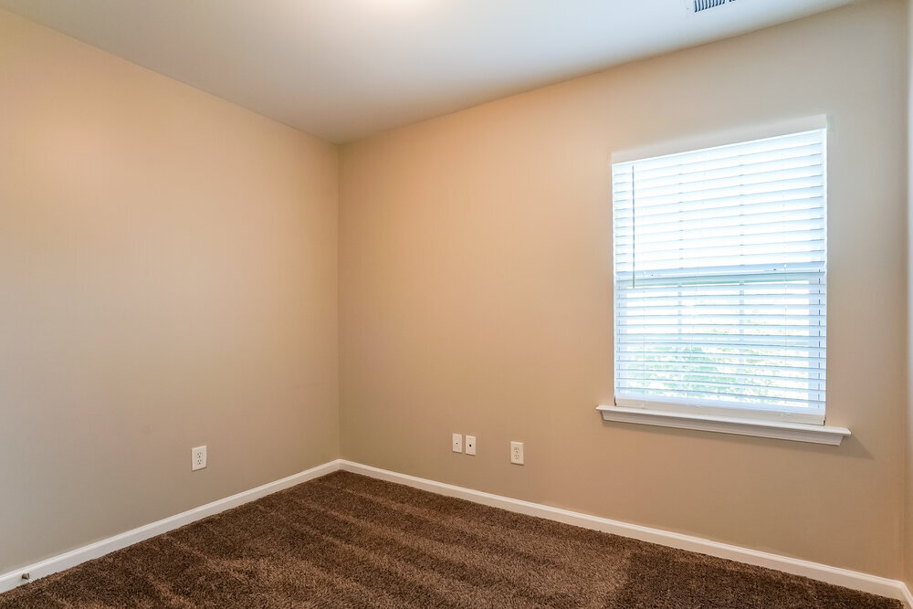 Building Photo - 2017 Sterling Hill Dr