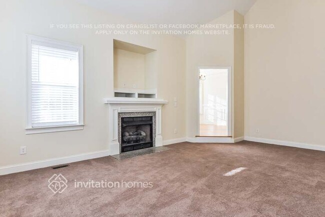 Building Photo - 111 River Knoll Dr