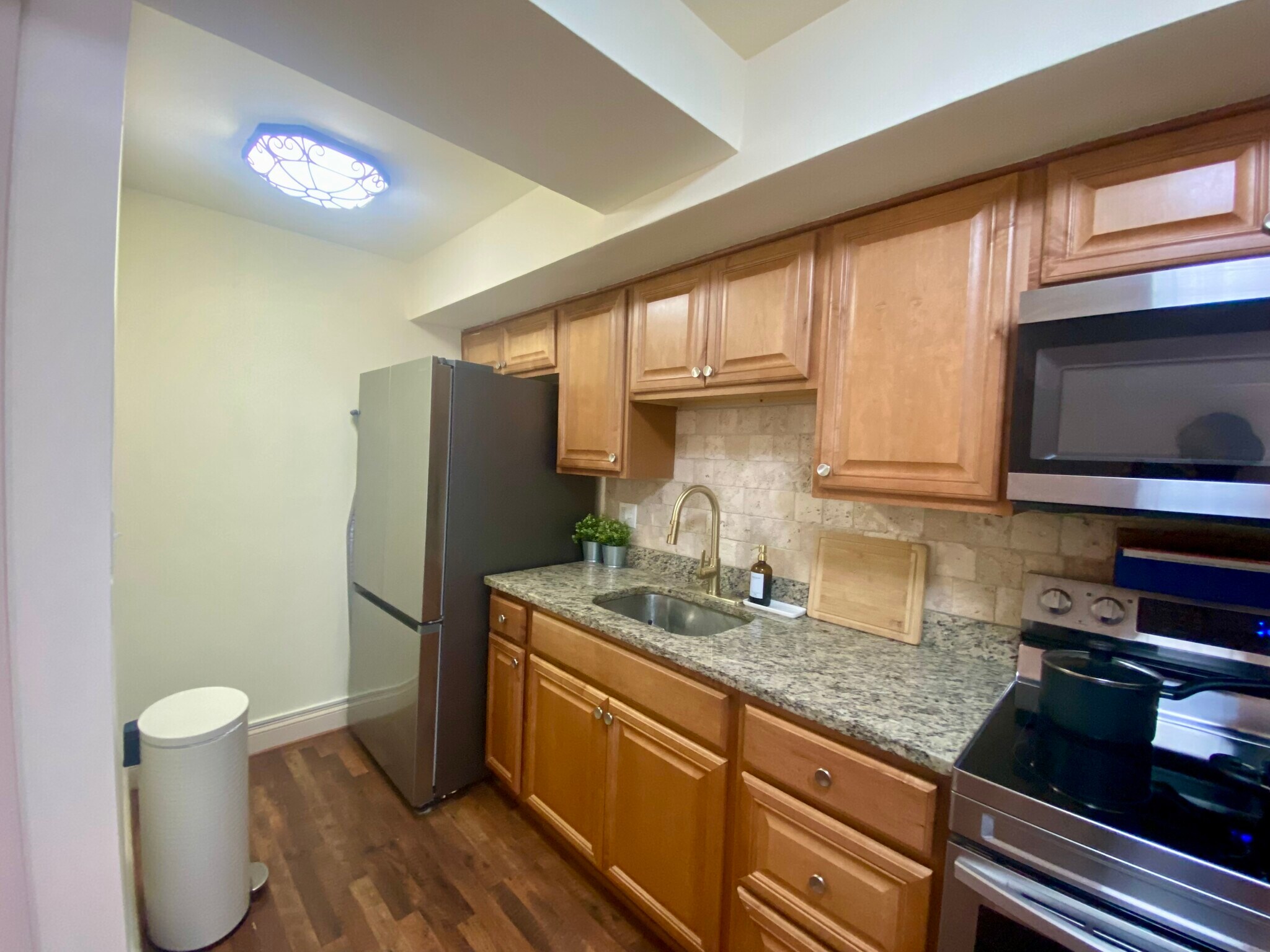 Building Photo - 13 Stonehenge Cir
