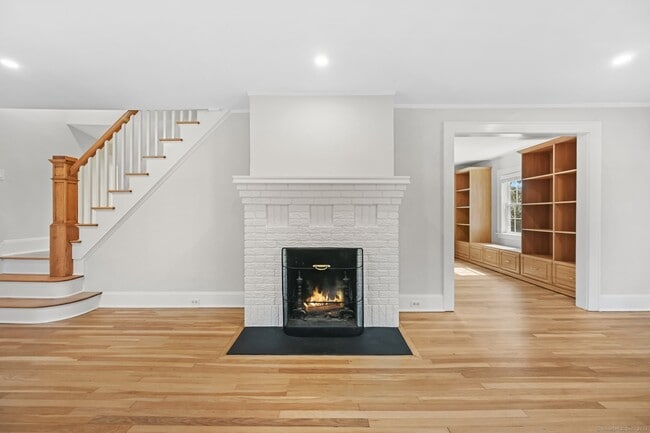 Building Photo - 15 Richmond Dr