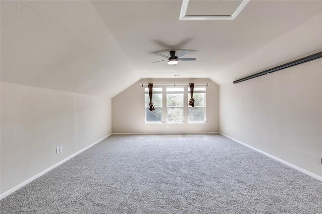 Building Photo - 15524 Belfin Dr