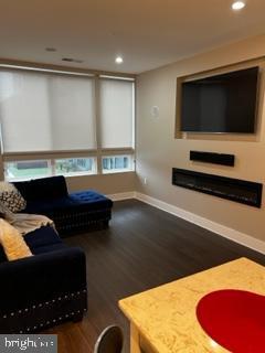 Building Photo - 145 Riverhaven Dr
