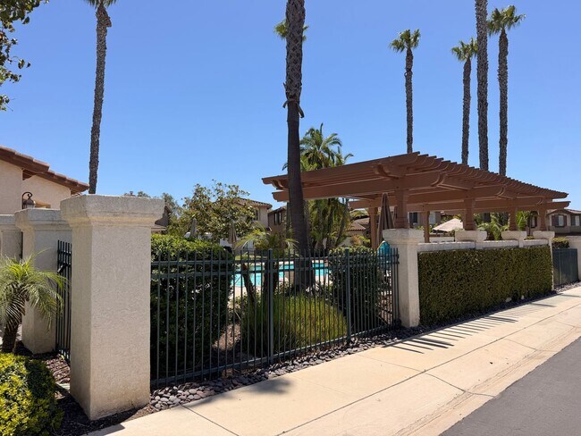 Building Photo - 2872 La Plata Dr