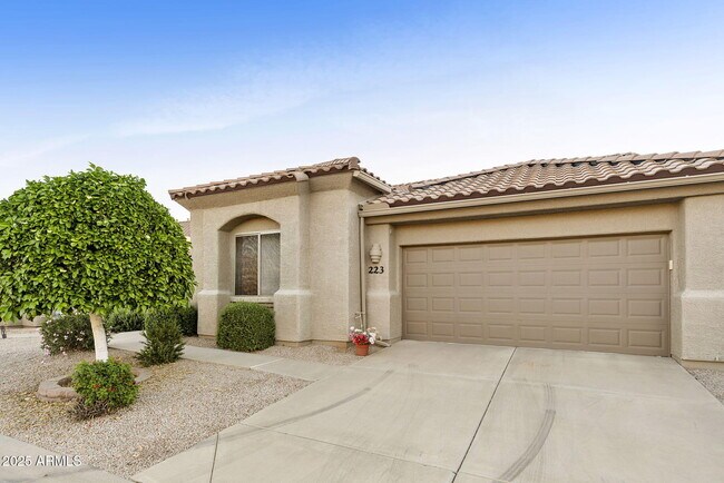 Building Photo - 4202 E Broadway Rd