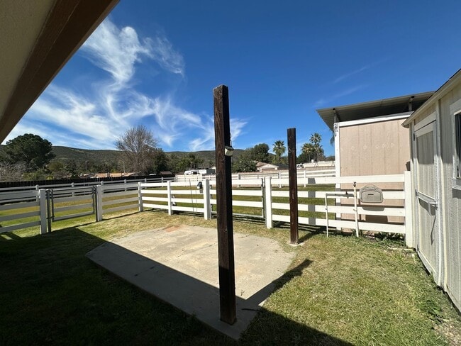 Building Photo - 4BD/3BA Ramona Home w/ Sparkling Pool – Scenic, Private, and Spacious