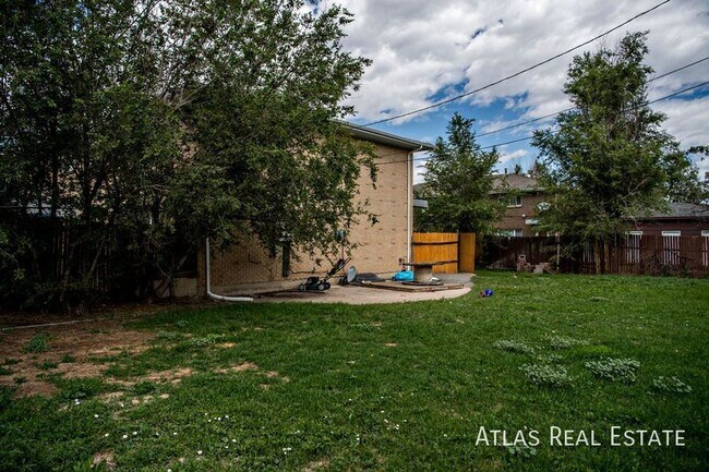 Building Photo - 7240 Tennyson St