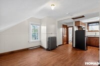 Building Photo - 21 Hall Ave
