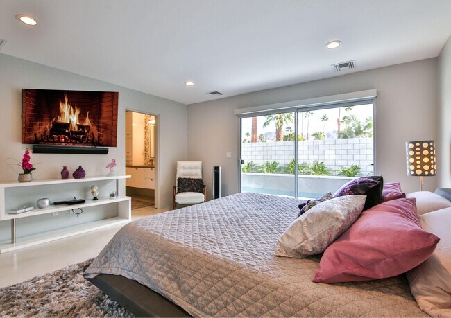 Building Photo - 47956 Silver Spur Trail