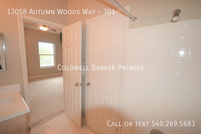Building Photo - 13058 Autumn Woods Way