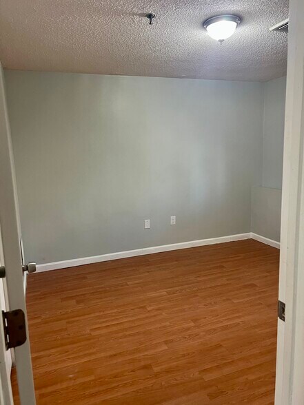 Building Photo - 35 Prospect St