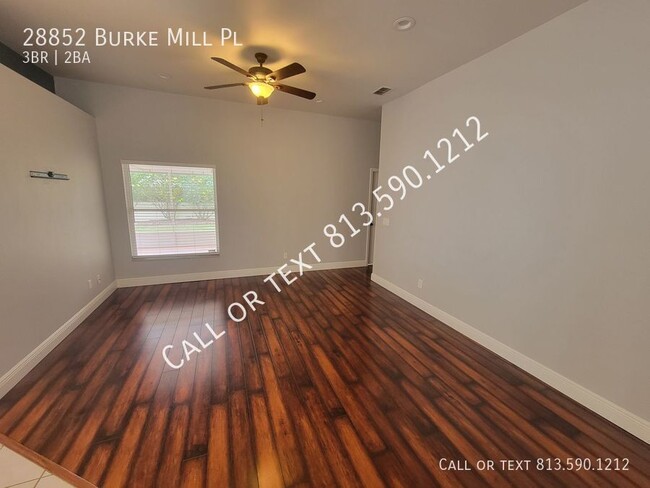 Building Photo - Spacious Wesley Chapel Home