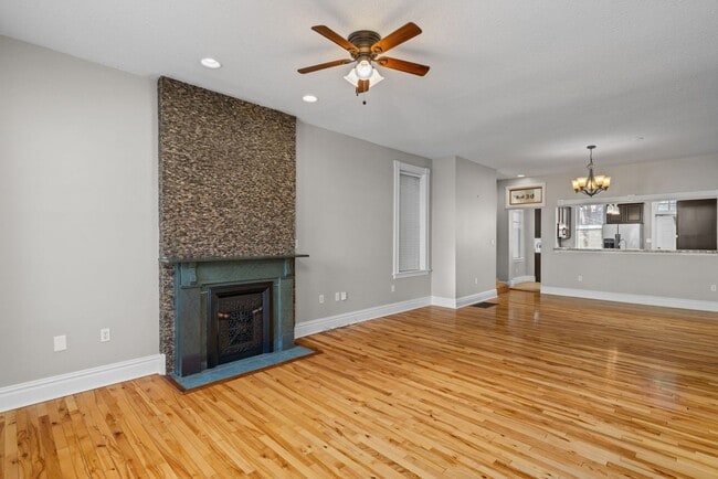 Building Photo - High end, 3 bedroom single family home in The Grove!