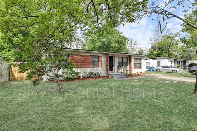 Building Photo - 10256 Briarcliff Rd E