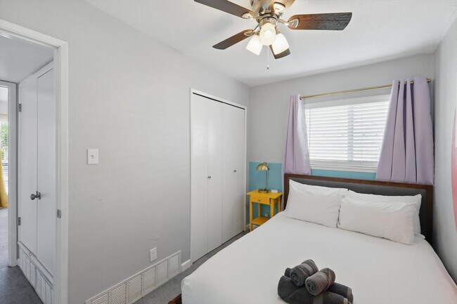 Building Photo - 3381 Sam Rayburn Run