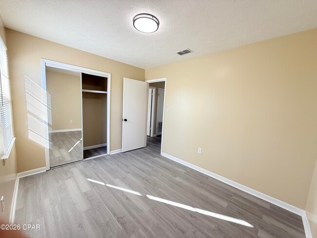 Building Photo - 506 N 11th St