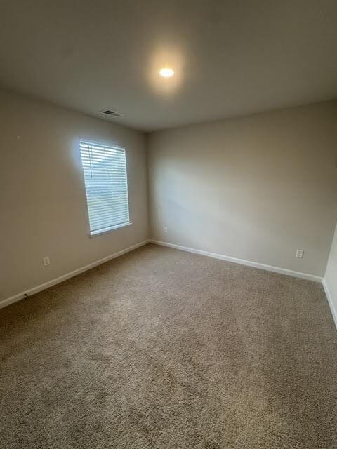 Building Photo - Spacious 5-Bedroom Home with Finished Basement on Corner Lot in Stephens City