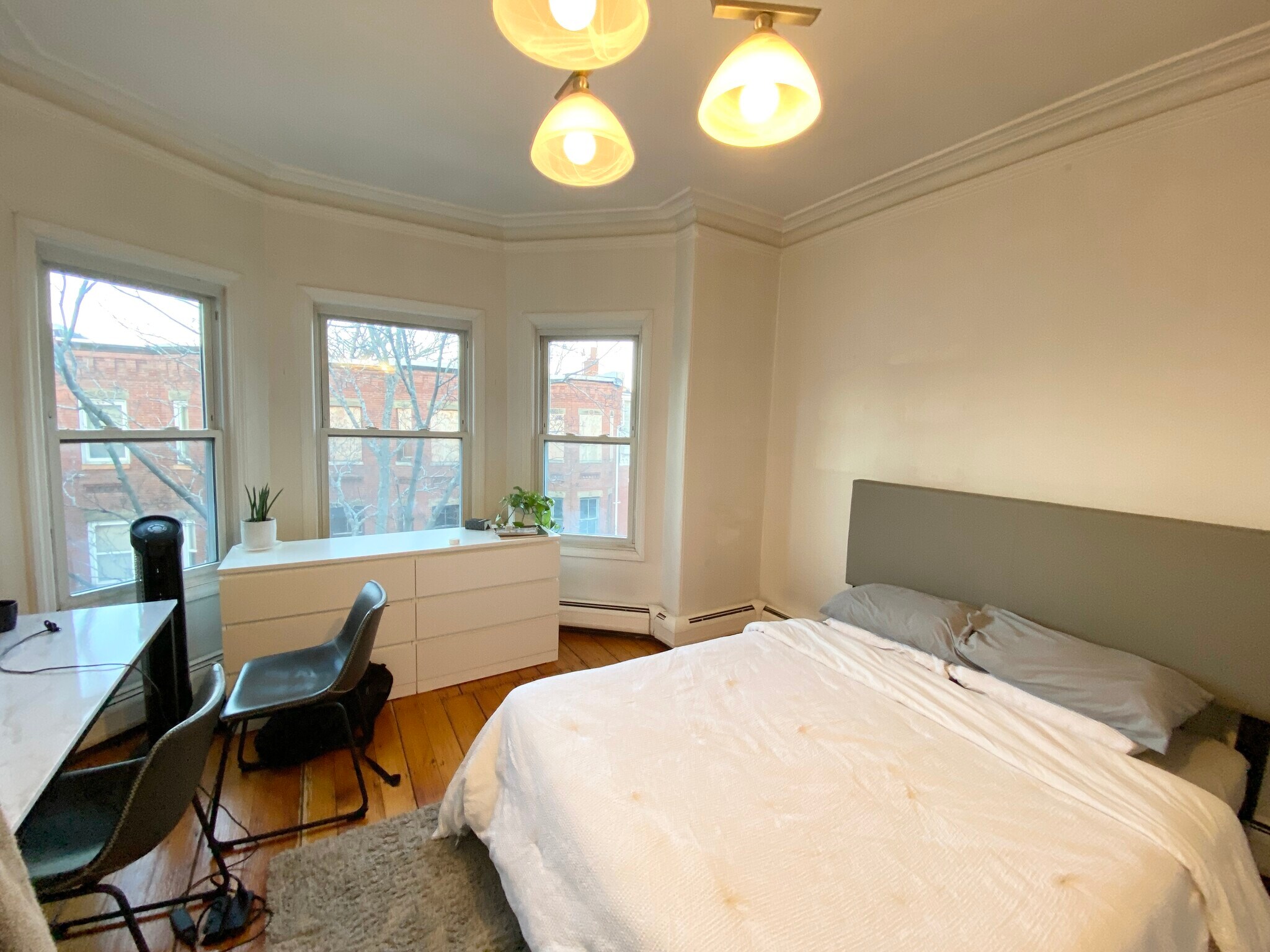 Building Photo - 52 Delle Ave