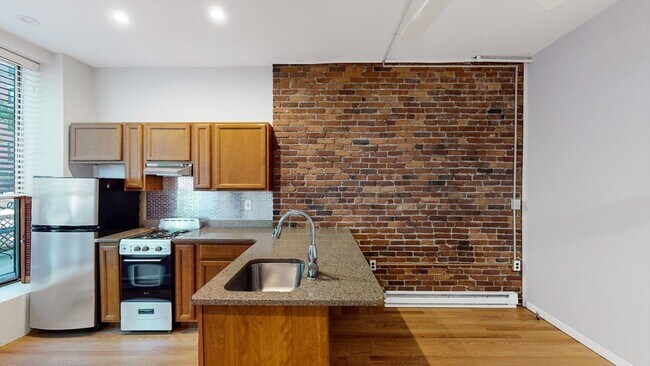 Building Photo - 476 Shawmut Ave