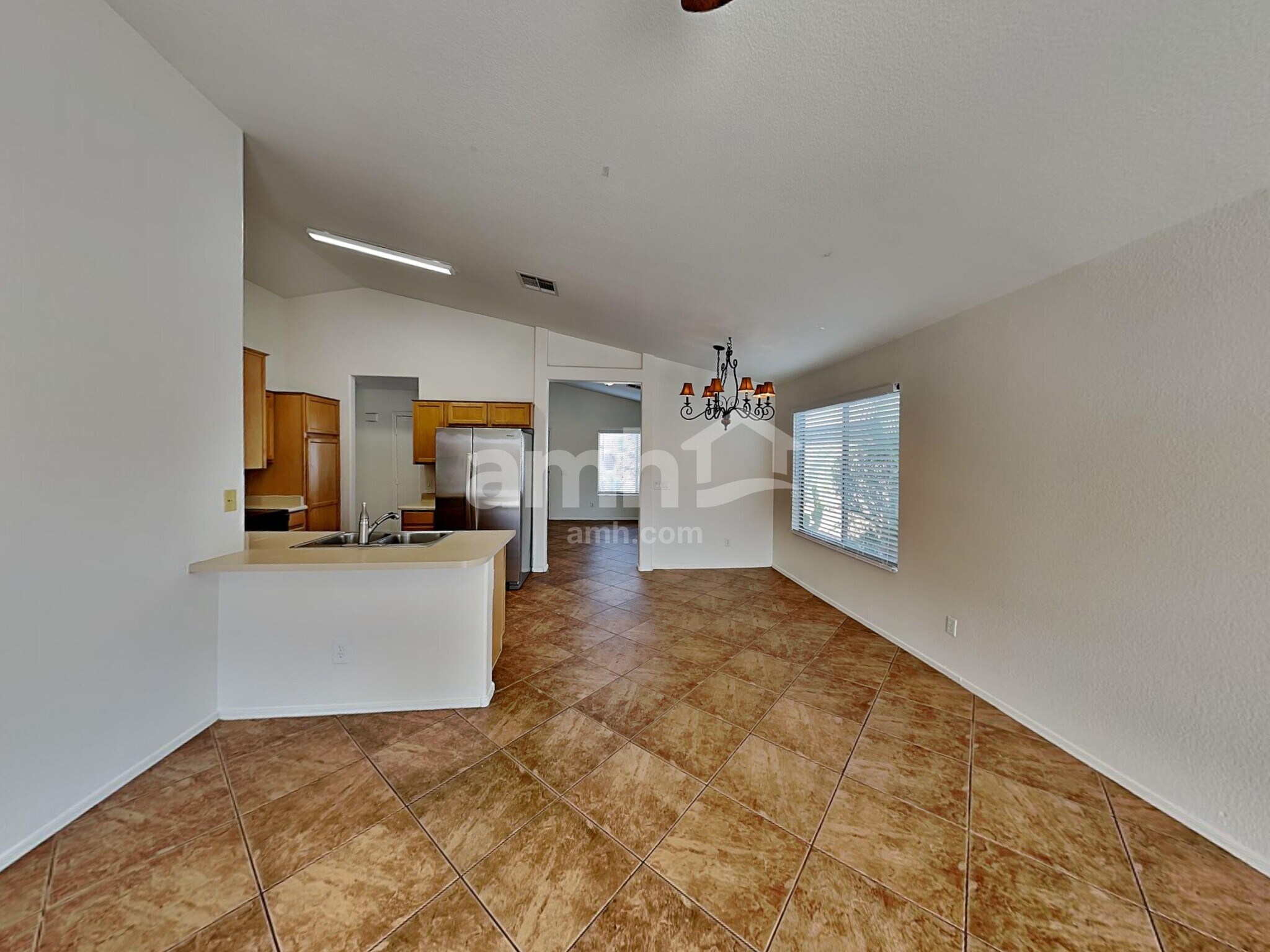 Building Photo - 15943 W Smokey Dr